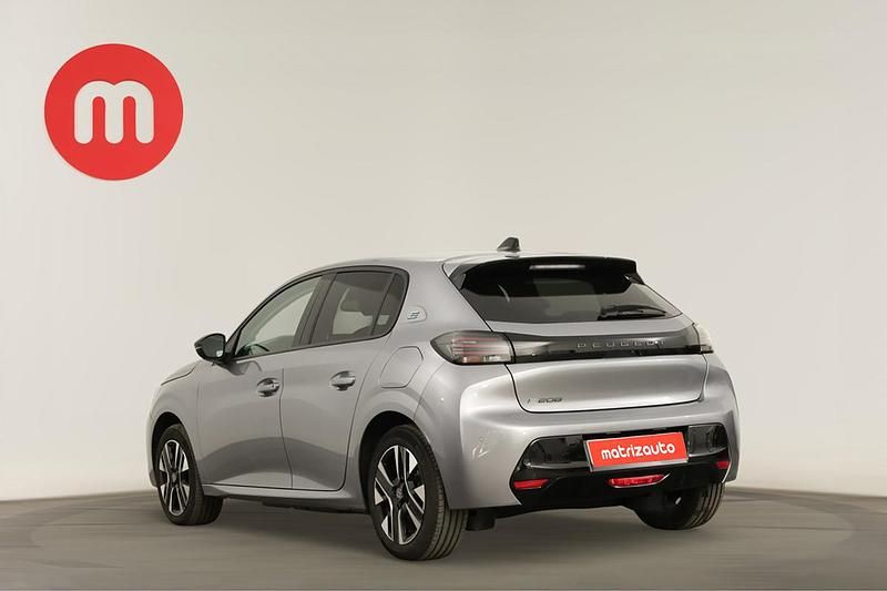 Usado Peugeot e-208 Allure 114 kW (156 HP) 2025 Citadino