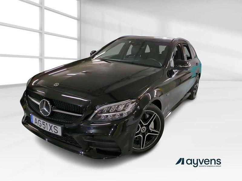 Preto Usado 2021 Mercedes C300 Edition Carrinha | € 34.900 - Imagem 1/4