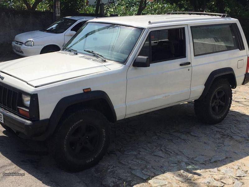 Sold Jeep Cherokee xj 97 Carros usados para venda