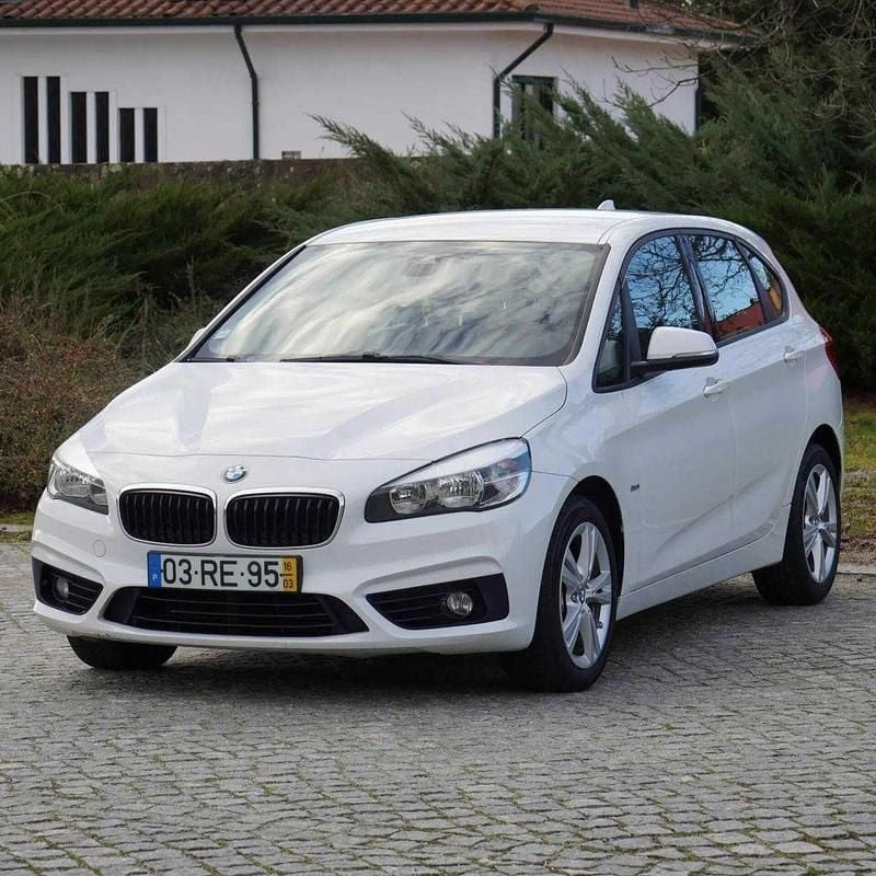 Usado BMW 216 Active Tourer 116 HP (85 kW) 2016 Branco Monovolume