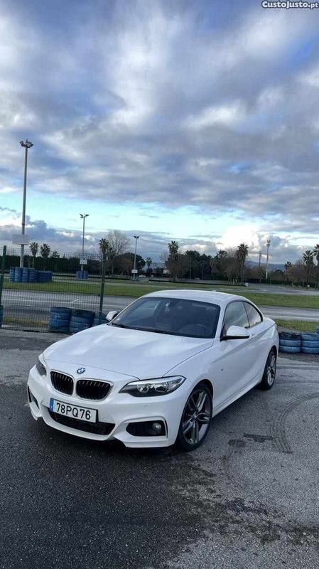 Branco Usado 2015 BMW 220 Coupé | € 24.000 (Preço justo) - Imagem 1/4