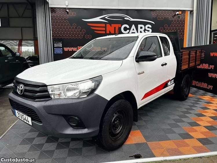 Branco Usado 2018 Toyota HiLux Pickup | € 19.430 (Bom preço) - Imagem 1/1