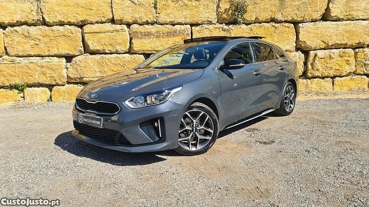Cinza Usado 2019 Kia ProCeed GT-Line Citadino | € 18.500 (Super Preço) - Imagem 1/1