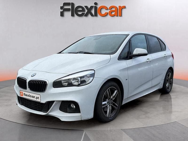 Branco Usado 2015 BMW 216 Active Tourer Sport Line Monovolume | € 13.890 (Preço justo) - Imagem 1/4