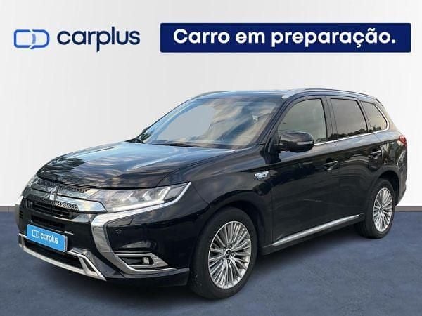 Preto Usado 2020 Mitsubishi Outlander P-HEV Instyle SUV | € 25.500 (Preço justo) - Imagem 1/3