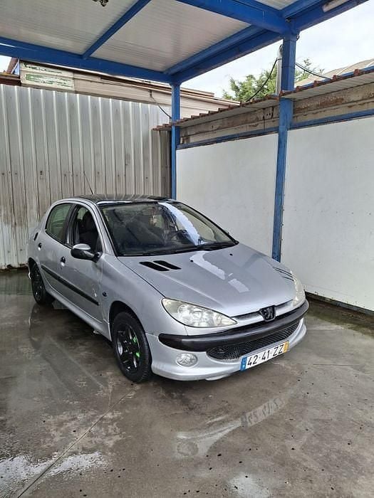 Usado 2005 Peugeot 206 Sedan | € 2.200 (Preço justo) - Imagem 1/4