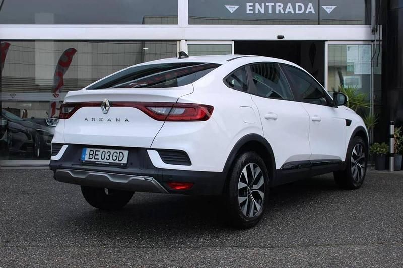 Usado Renault Arkana 140 HP (102 kW) 2022 Branco SUV