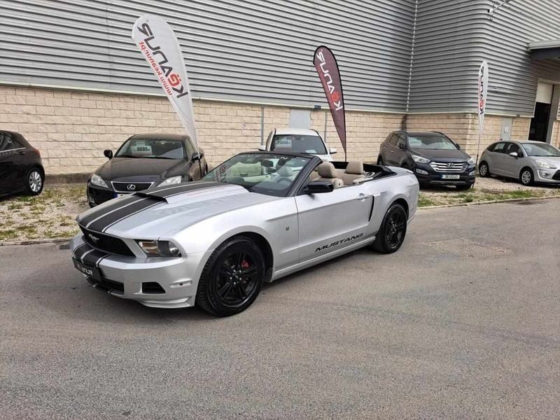Cinzento Usado 2011 Ford Mustang Cabrios | € 33.980 - Imagem 1/4