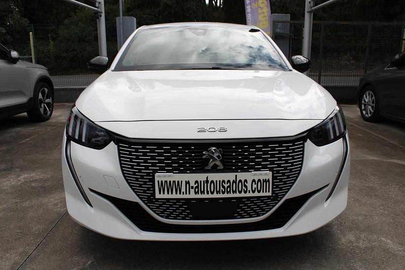 Usado Peugeot e-208 GT-line 100 kW (136 HP) 2023 Branco Citadino