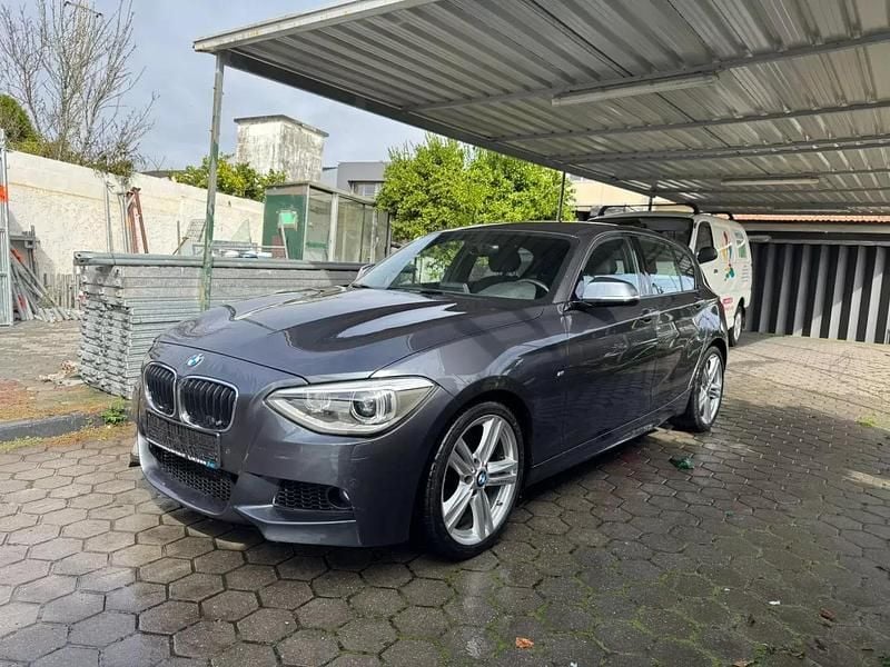 Cinza Usado 2015 BMW 125 Sport Line Citadino | € 19.000 - Imagem 1/2