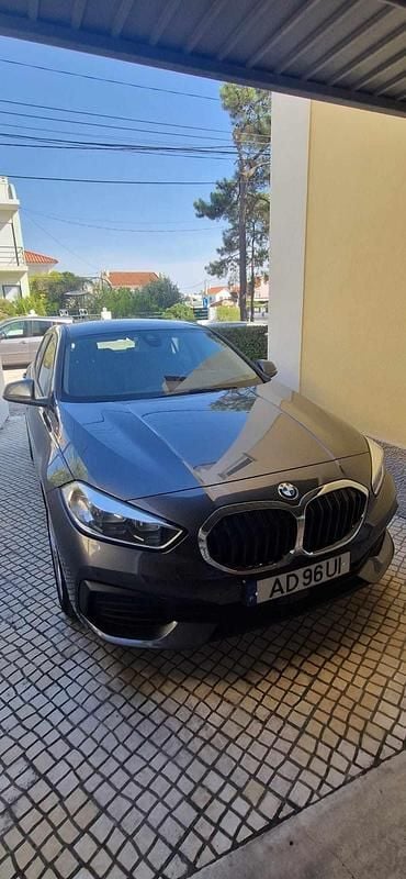 Cinzento Usado 2020 BMW 116 Citadino | € 21.000 (Super Preço) - Imagem 1/4
