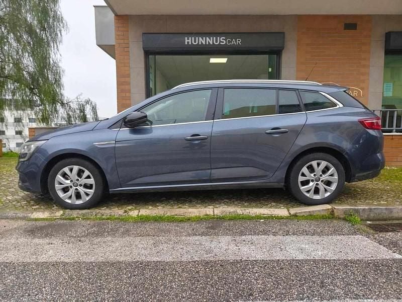 Usado Renault Mégane IV 115 HP (84 kW) 2019 Cinzento Carrinha