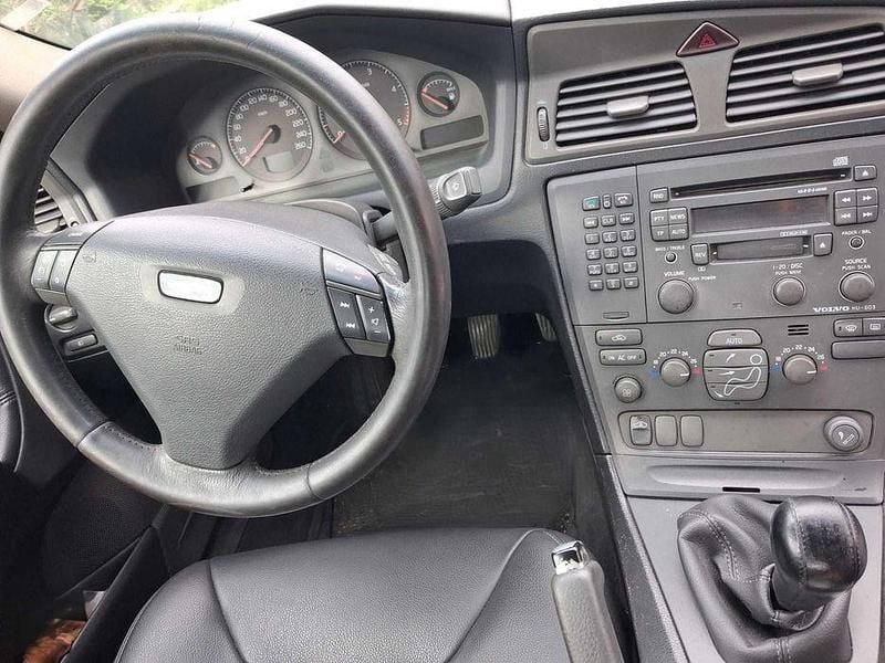 Usado 2002 Volvo S60 Sedan | € 6.500 - Imagem 1/4