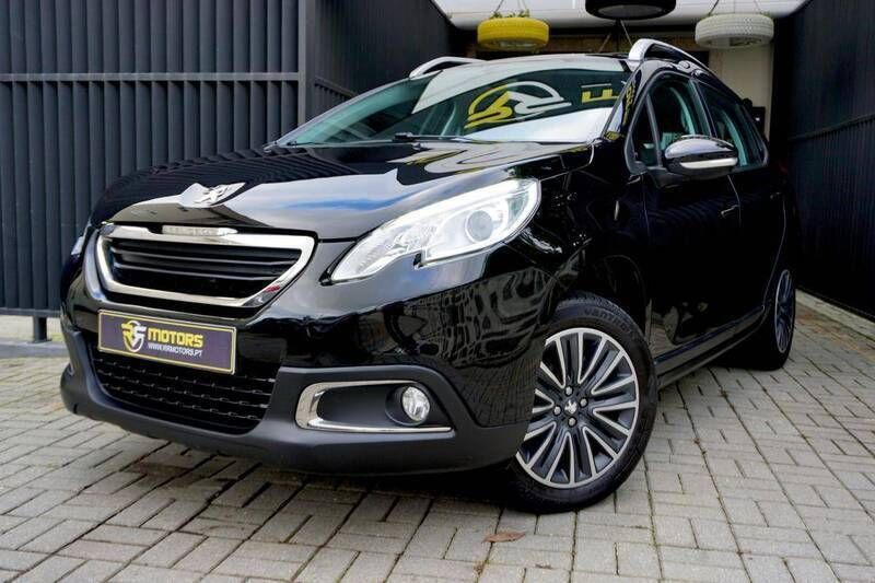 Preto Usado 2015 Peugeot 2008 Active SUV | € 12.900 (Caro) - Imagem 1/4