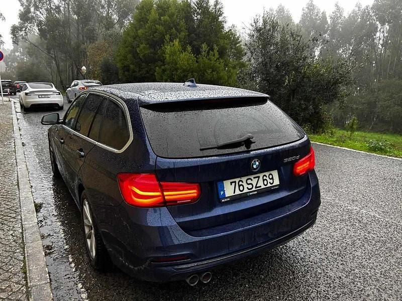 Usado BMW 320 190 HP (139 kW) 2017 Azul Carrinha