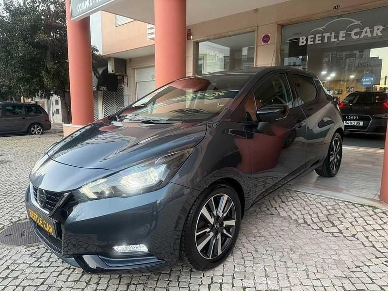 Usado Nissan Micra 92 HP (67 kW) 2022 Cinzento Citadino