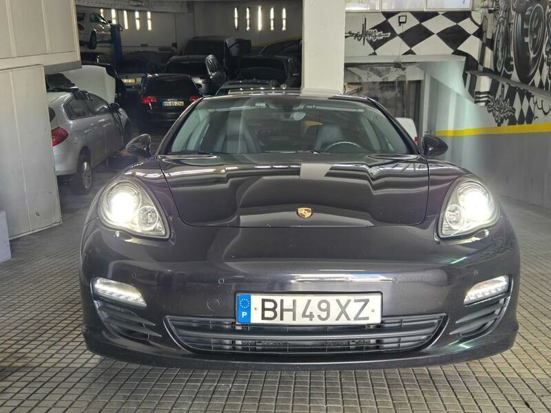 Usado 2012 Porsche Panamera Sedan | € 35.000 (Bom preço) - Imagem 1/4