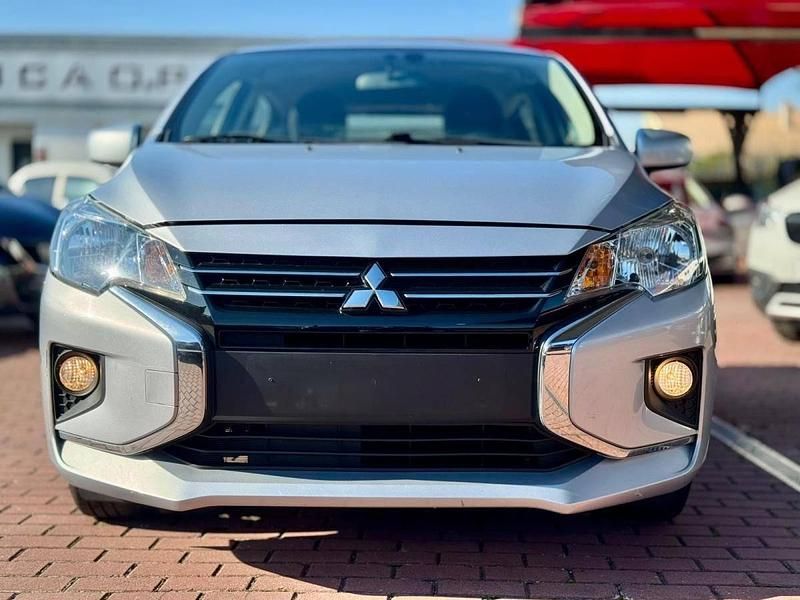 Usado Mitsubishi Space Star 71 HP (52 kW) 2020 Cinza Citadino