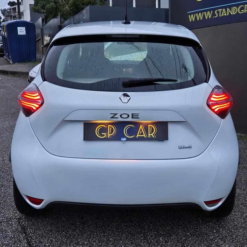 Usado Renault Zoe Equilibre 80 kW (109 HP) 2020 Branco Citadino
