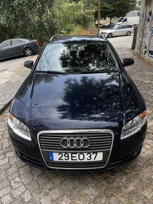 Usado 2007 Audi A4 Sedan | € 5.500 (Preço justo) - Imagem 1/4