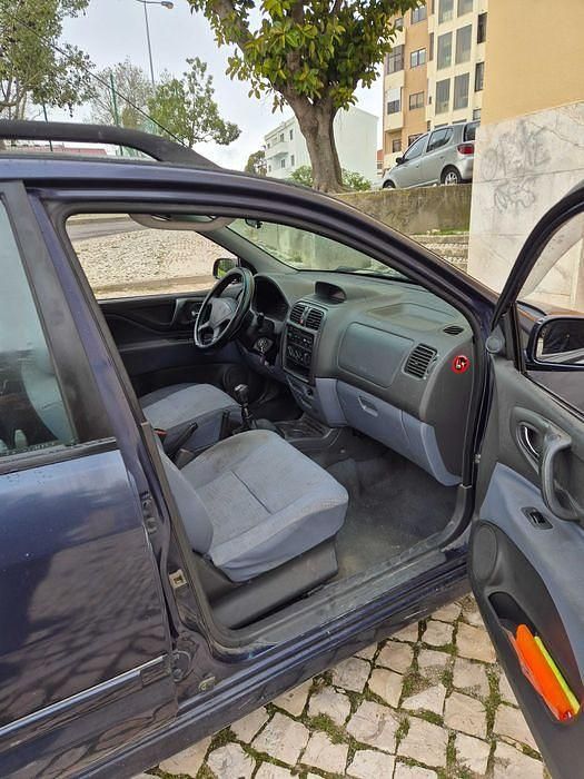 Usado Mitsubishi Space Star 2001 Sedan