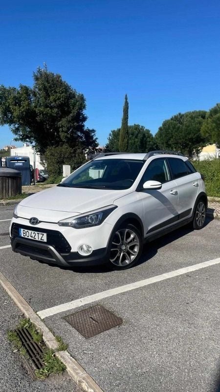 Branco Usado 2018 Hyundai i20 Citadino | € 13.400 (Bom preço) - Imagem 1/4