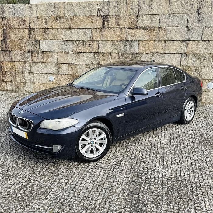 Usado BMW 525 204 HP (150 kW) 2010 Sedan