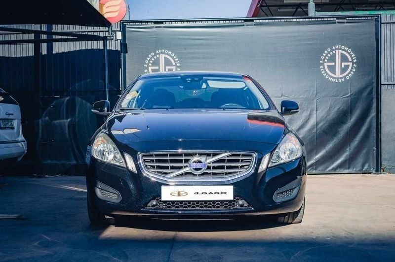Preto Usado 2013 Volvo S60 Sedan | € 16.900 - Imagem 1/4
