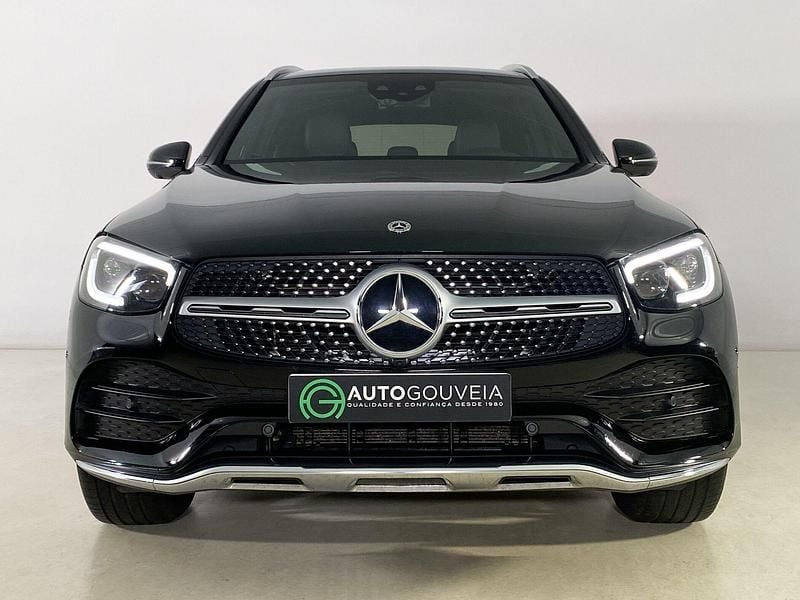 Usado Mercedes GLC300 306 HP (225 kW) 2021 Preto SUV