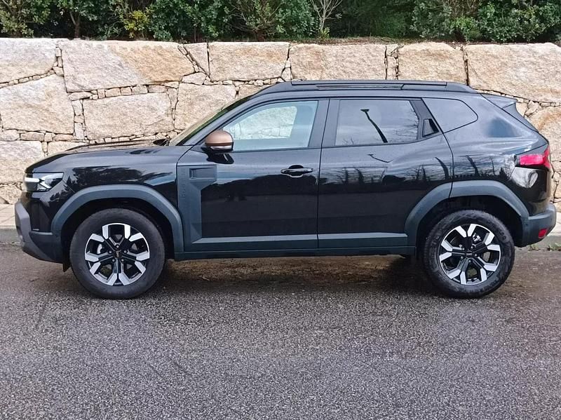 Usado Dacia Duster Extreme 101 HP (74 kW) 2025 Preto SUV