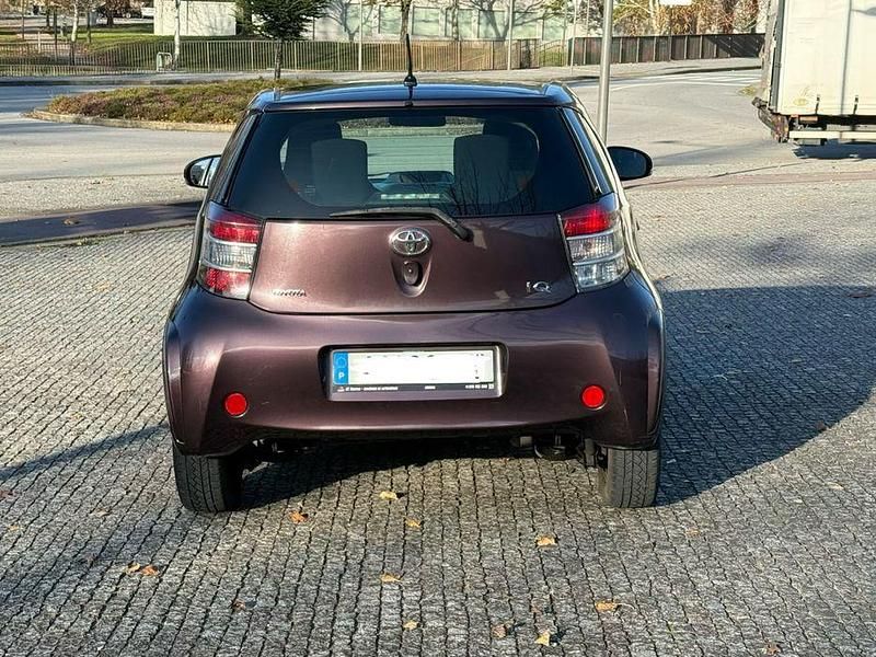 Usado Toyota iQ 75 HP (55 kW) 2009 Citadino