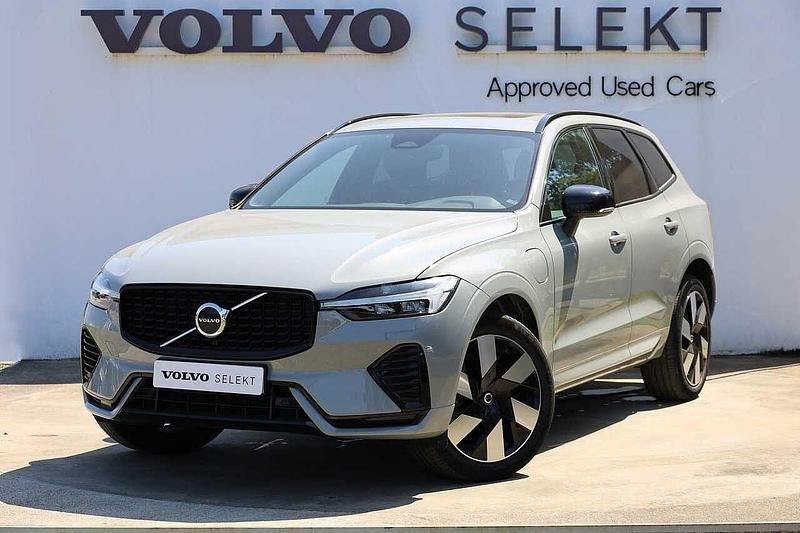 Cinzento Usado 2023 Volvo XC60 Plus SUV | € 53.800 (Preço justo) - Imagem 1/4