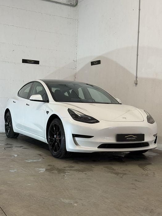 Usado 2022 Tesla Model 3 Sedan | € 29.800 (Preço justo) - Imagem 1/4