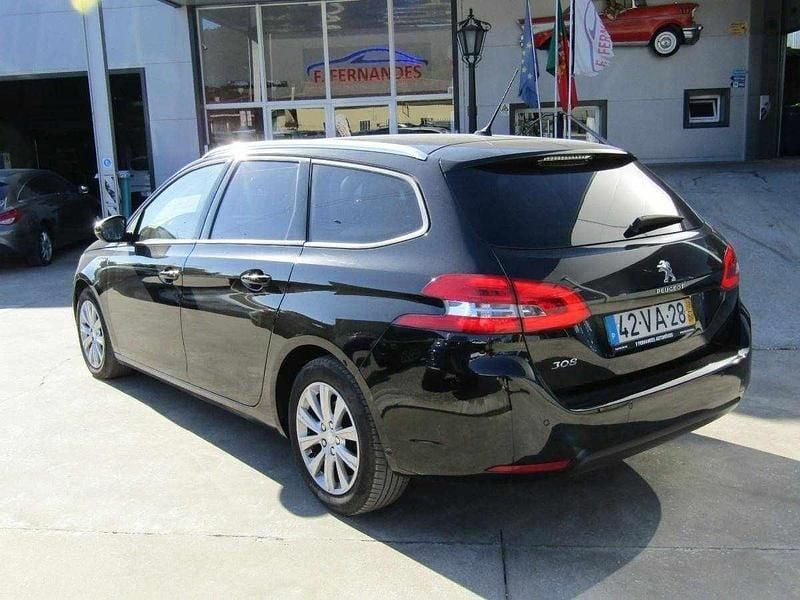 Usado Peugeot 308 SW 130 HP (95 kW) 2018 Preto Carrinha
