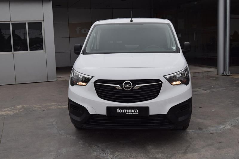 Usado Opel Combo 102 HP (75 kW) 2023 Branco Monovolume