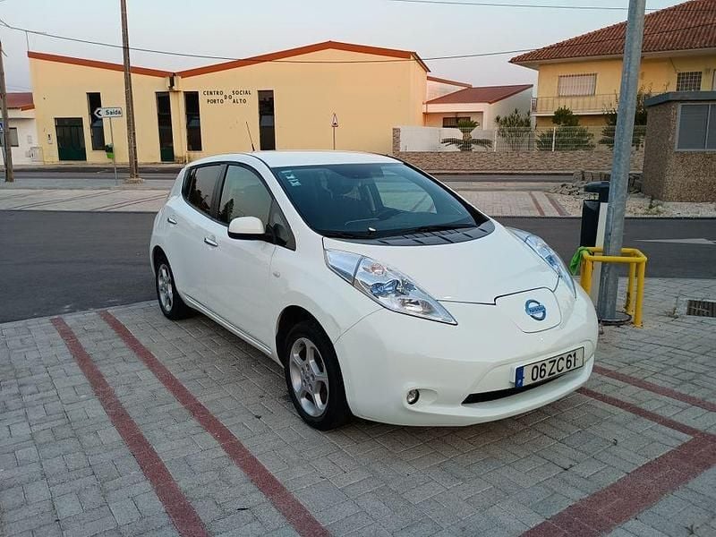 Usado 2016 Nissan Leaf Citadino | € 8.000 - Imagem 1/4
