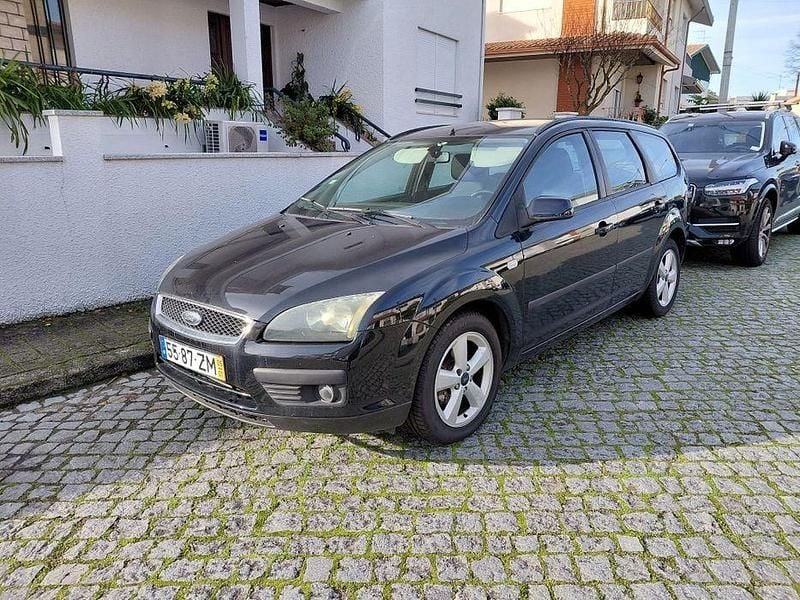 Usado 2005 Ford Focus Sedan | € 3.950 (Preço elevado) - Imagem 1/4