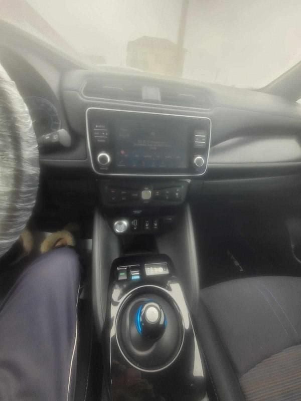 Usado Nissan Leaf 110 kW (150 HP) 2021 Preto Citadino