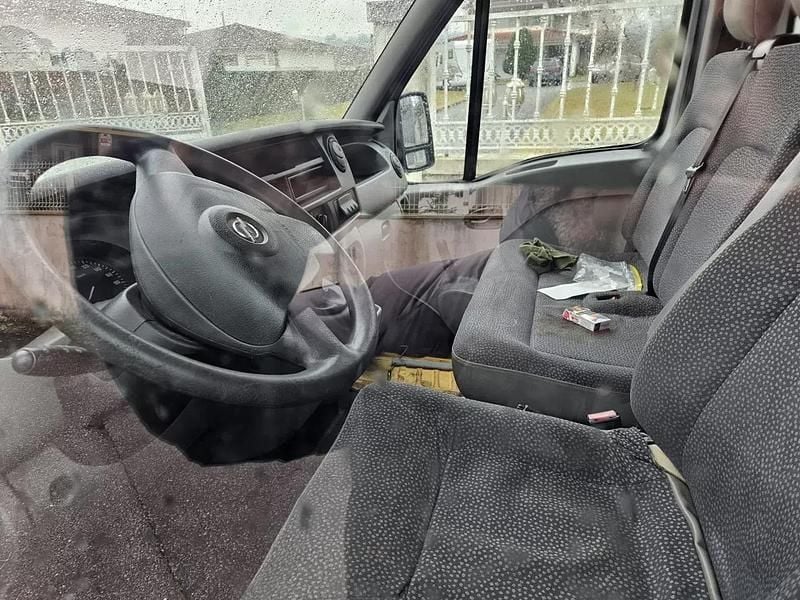 Usado Opel Movano 120 HP (88 kW) 2008 Branco