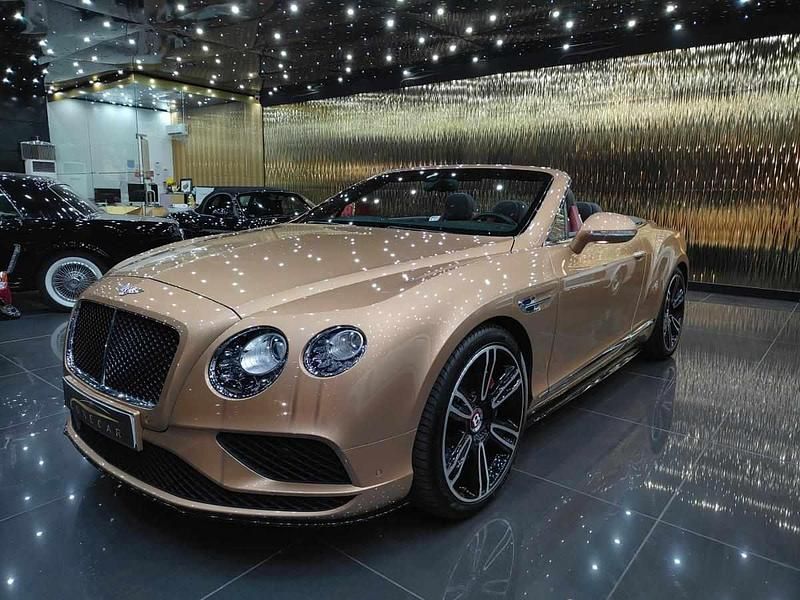 Outra Usado 2017 Bentley Continental Sedan | € 189.500 - Imagem 1/4