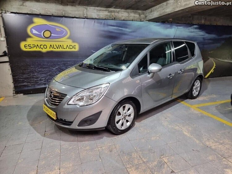 Cinza Usado 2011 Opel Meriva Enjoy Monovolume | € 5.750 (Preço justo) - Imagem 1/1