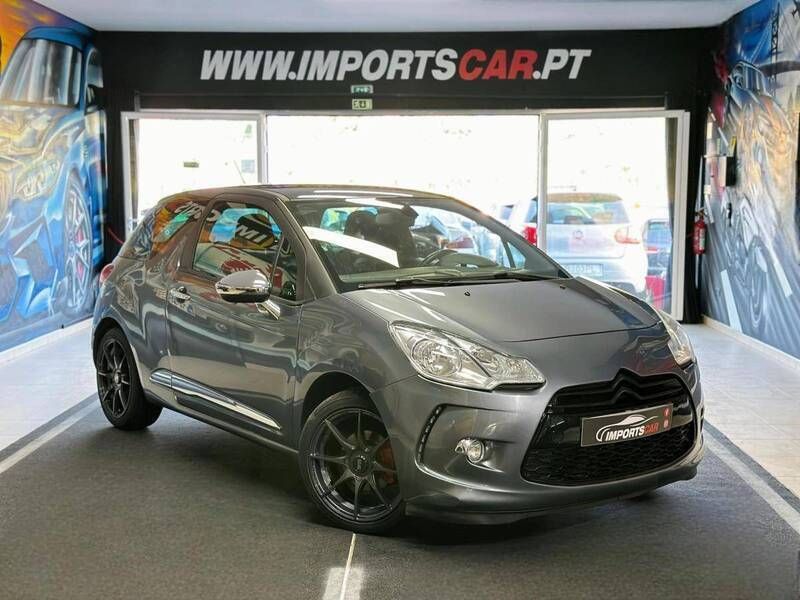 Cinzento Usado 2011 Citroën DS3 So Chic Coupé | € 9.599 (Preço justo) - Imagem 1/4
