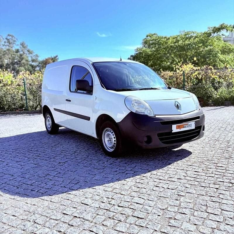 Branco Usado 2011 Renault Kangoo Monovolume | € 5.900 - Imagem 1/4