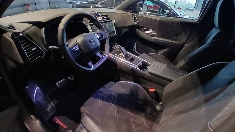 Usado DS Automobiles DS7 Crossback Performance 200 HP (147 kW) 2025 Azul SUV