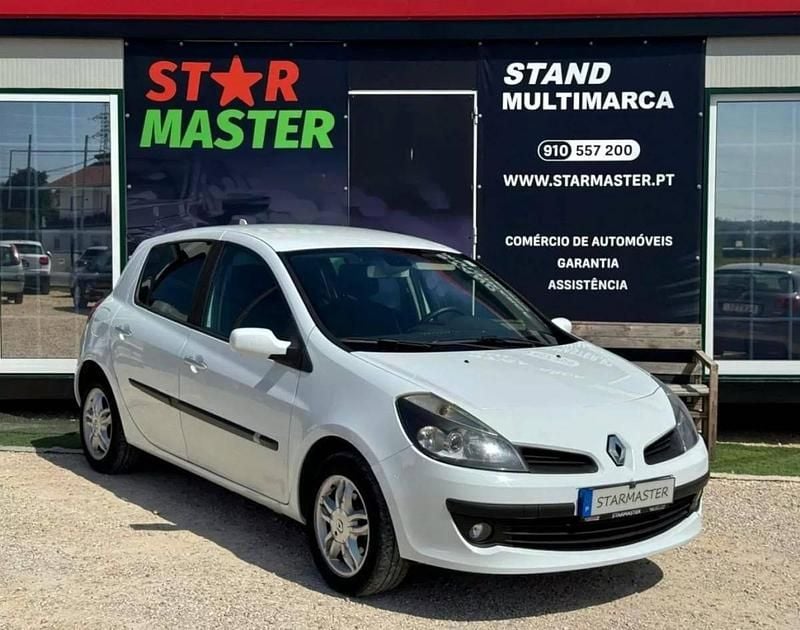Branco Usado 2008 Renault Clio II | € 4.450 (Preço justo) - Imagem 1/4