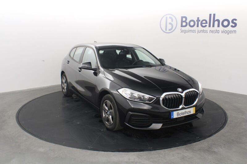 Preto Usado 2020 BMW 118 Coupé Coupé | € 23.900 - Imagem 1/4