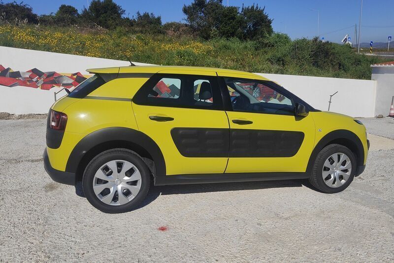 Usado Citroën C4 Feel 82 HP (60 kW) 2016 Amarelo