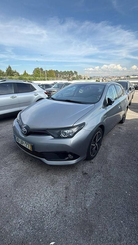Cinza Usado 2018 Toyota Auris Comfort | € 16.250 (Bom preço) - Imagem 1/1