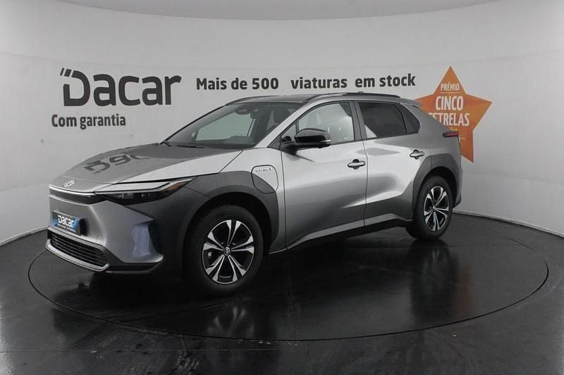 Usado Toyota bZ4X 150 kW (204 HP) 2023 Cinza SUV