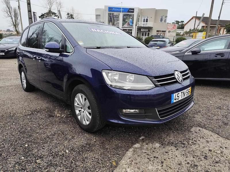 Usado VW Sharan 115 HP (84 kW) 2017 Azul Monovolume